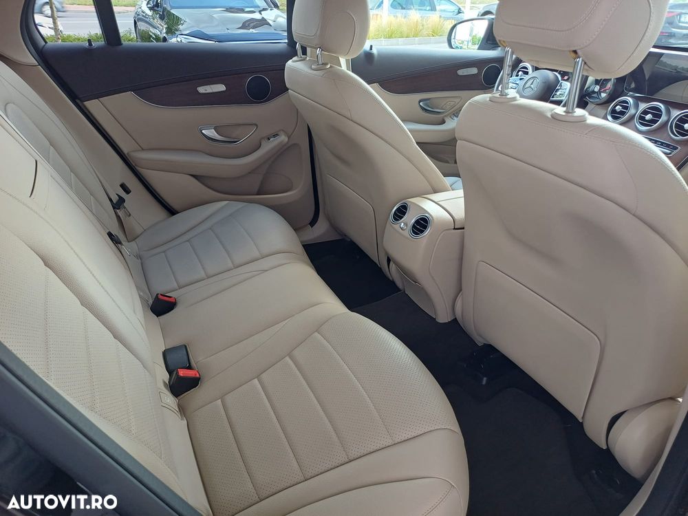 Mercedes-Benz GLC 220 d 4MATIC - 13