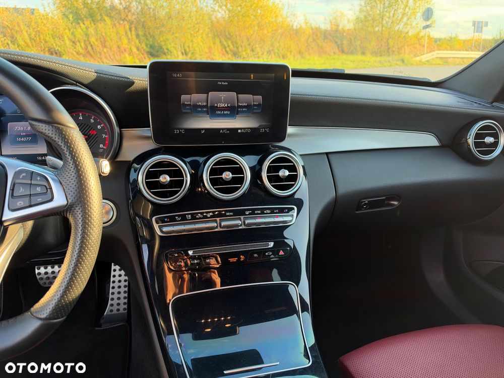 Mercedes-Benz Klasa C 300 7G-TRONIC - 19