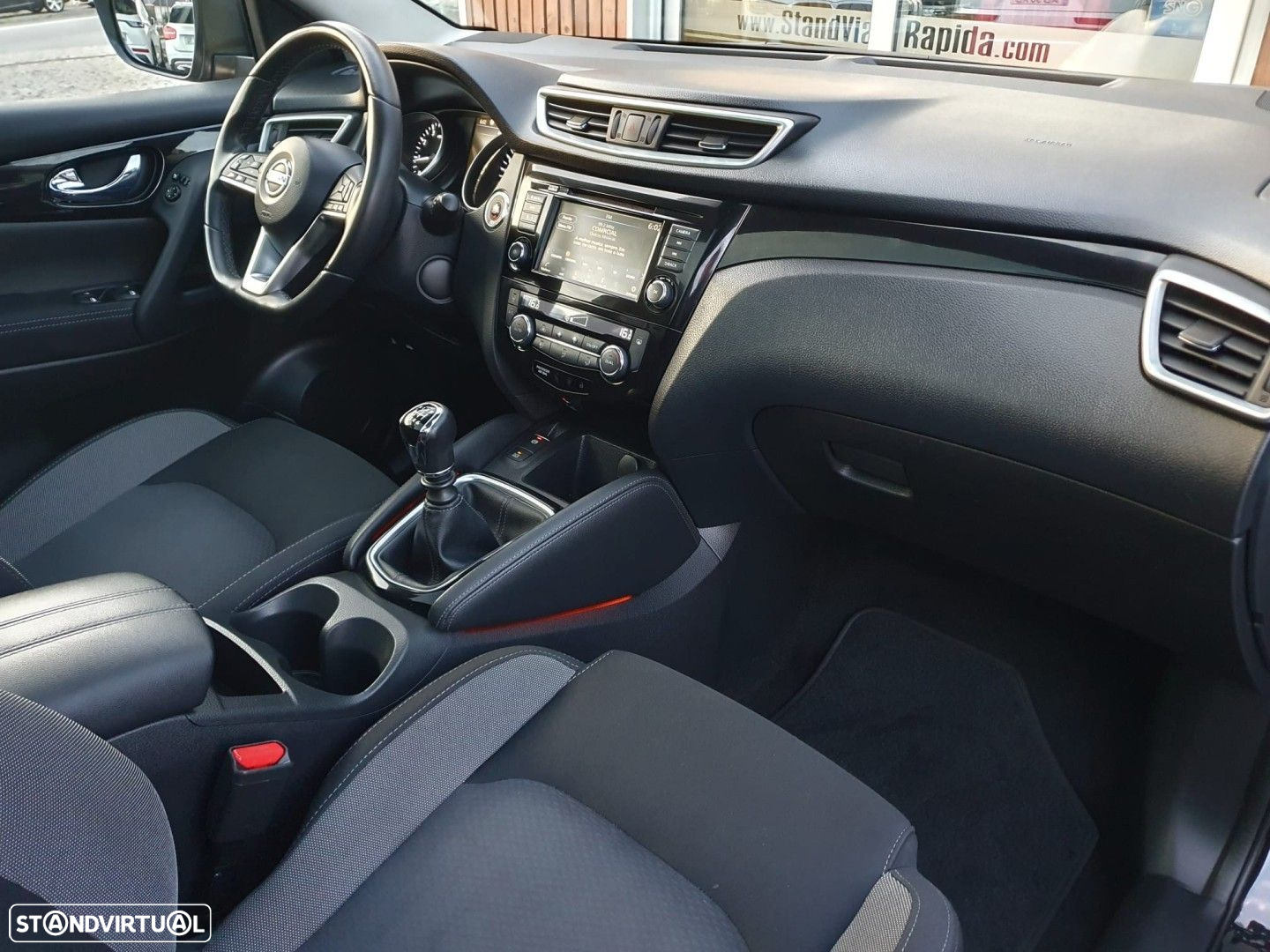 Nissan Qashqai 1.3 DIG-T N-Connecta J18 - 15