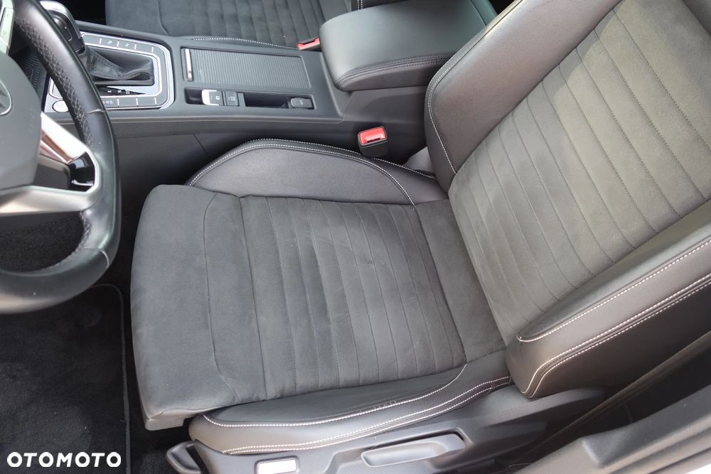 Volkswagen Passat - 18
