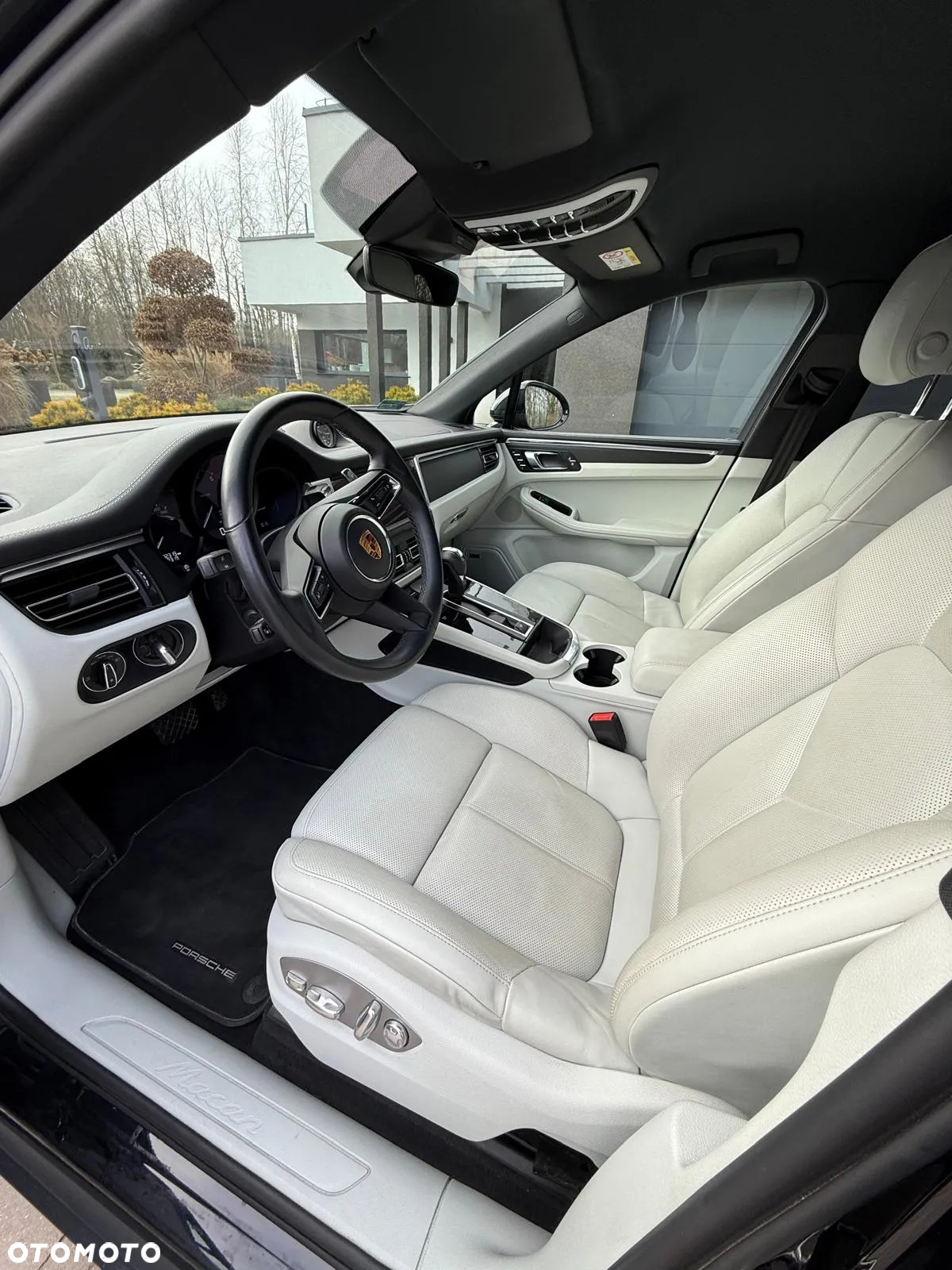 Porsche Macan Standard - 12