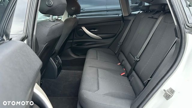 BMW Seria 3 318d Advantage - 9