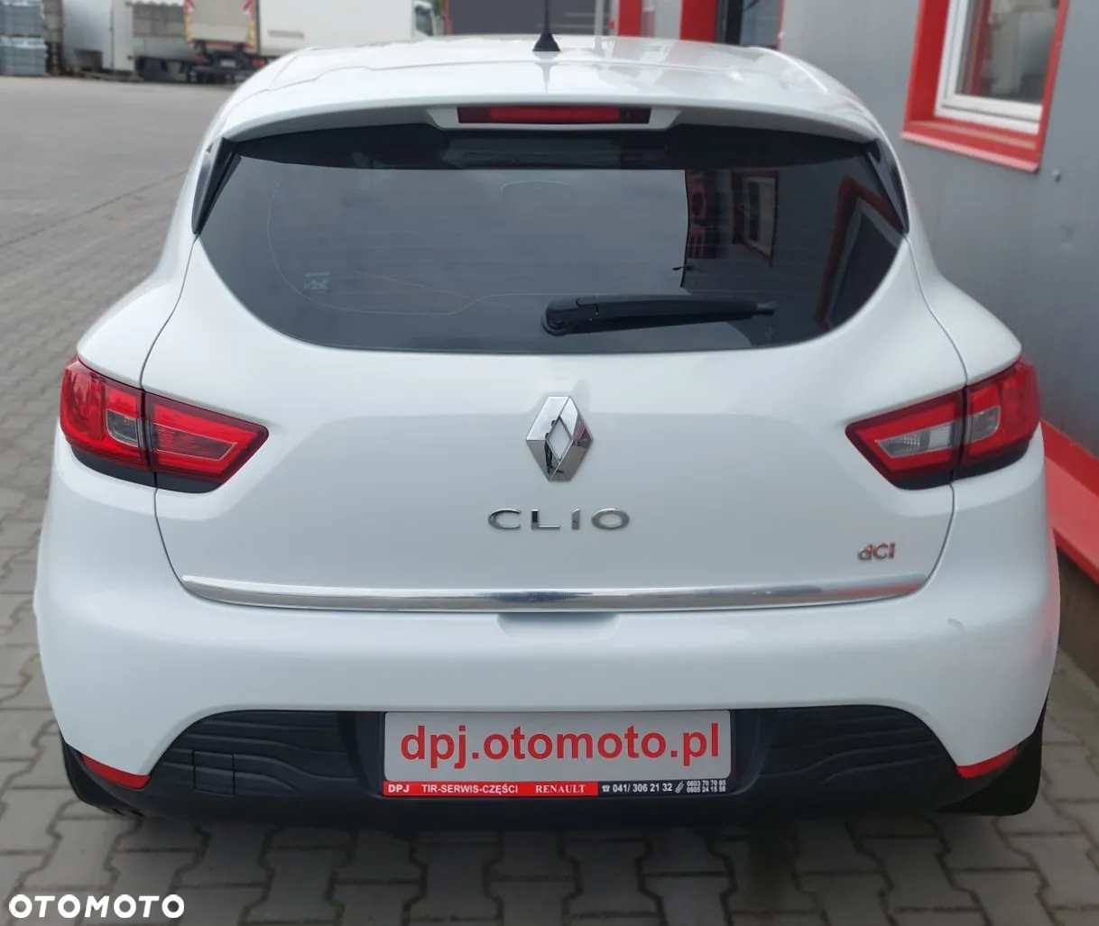 Renault Clio - 10