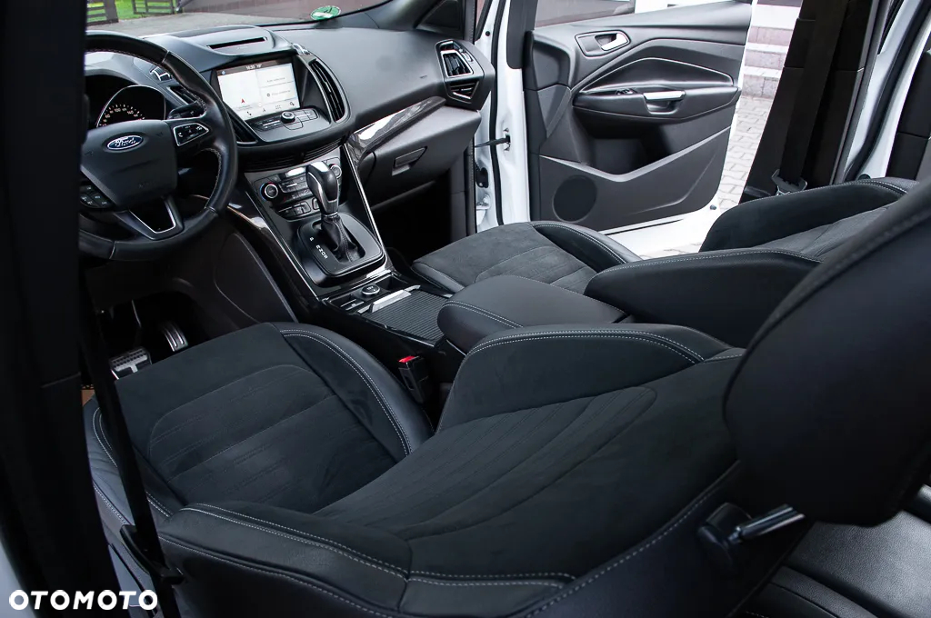 Ford Kuga 1.5 EcoBoost 4x4 ST-Line - 31