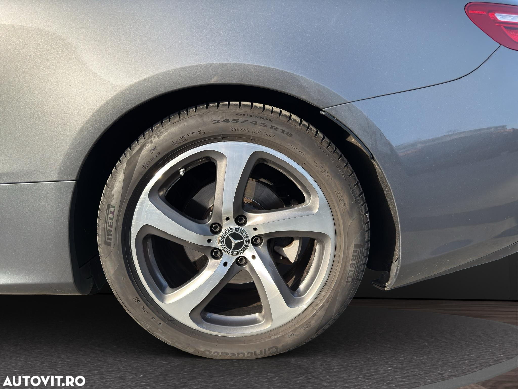 Mercedes-Benz E 220 d Cabrio 9G-TRONIC AMG Line - 21
