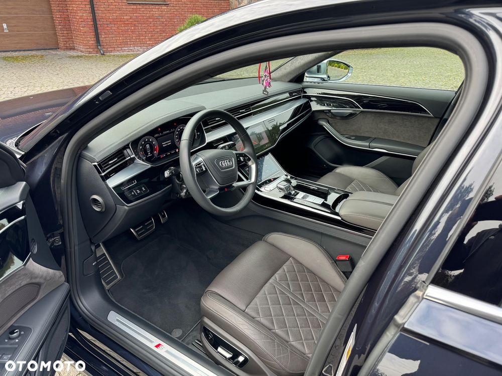 Audi S8 - 5