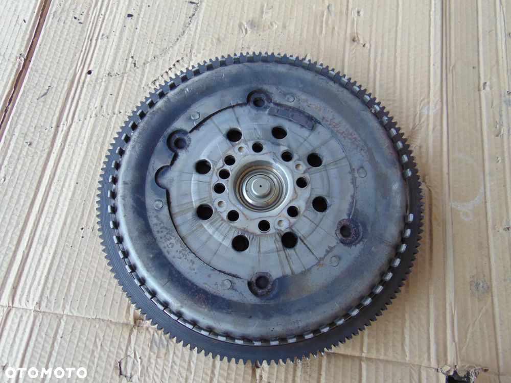 Koło dwumasowe dwumasa sprzęgło Mercedes W163 ML 270 2.7 CDI - 7