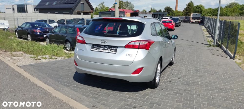 Hyundai i30 i30cw 1.4 Fifa World Cup Edition - 4