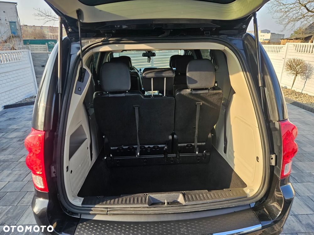 Dodge Grand Caravan 3.6 R/T - 11