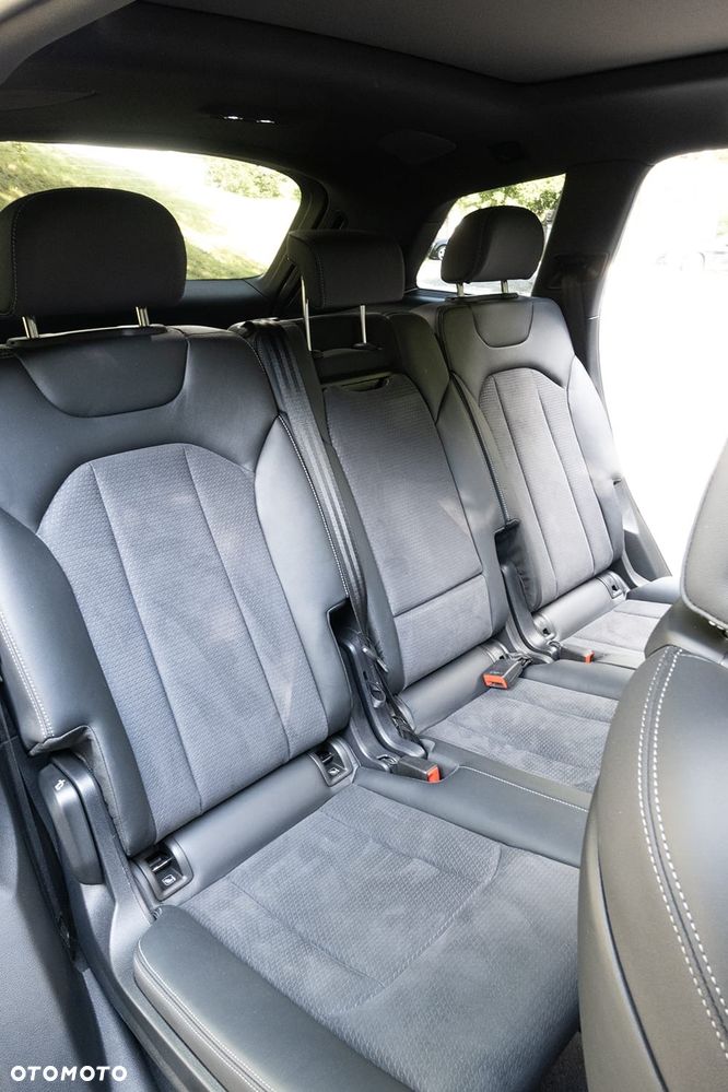 Audi Q7 - 9