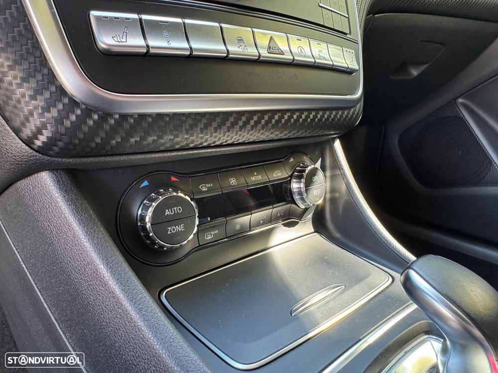 Mercedes-Benz A 45 AMG 4Matic Speedshift 7G-DCT - 15