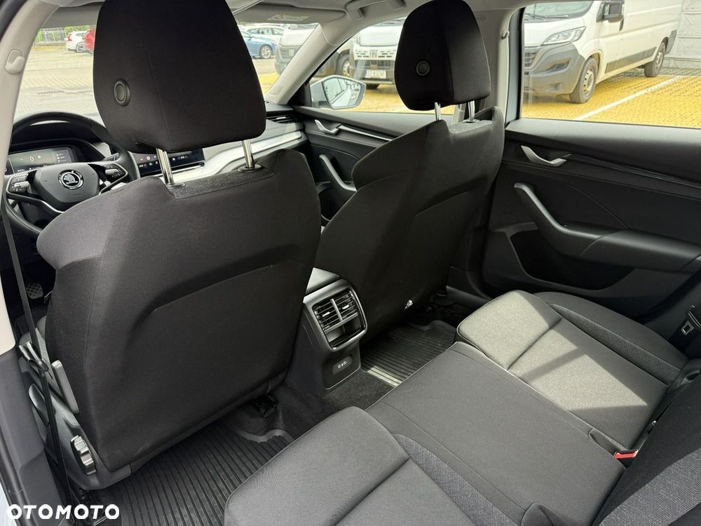 Skoda Octavia 1.5 TSI Essence - 28