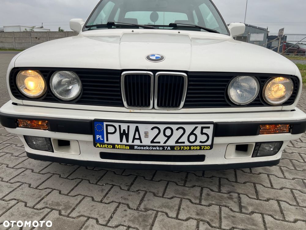 BMW Seria 3 316i - 25