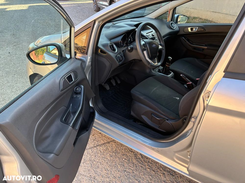 Ford Fiesta - 11