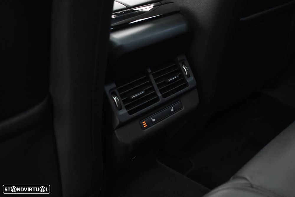 Land Rover Range Rover Evoque 1.5 P300e AWD R-Dynamic SE Auto - 56