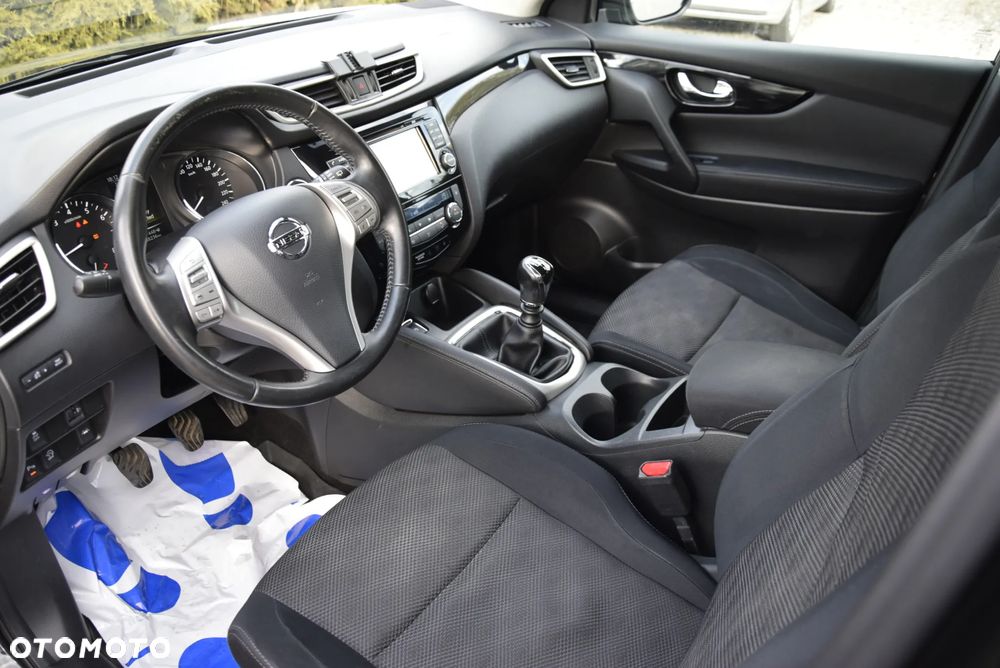Nissan Qashqai 1.2 DIG-T Tekna EU6 - 12