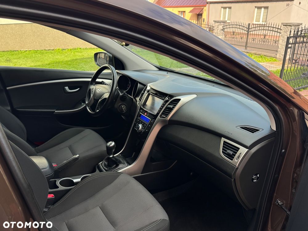 Hyundai i30 1.6 Fifa World Cup Edition - 13