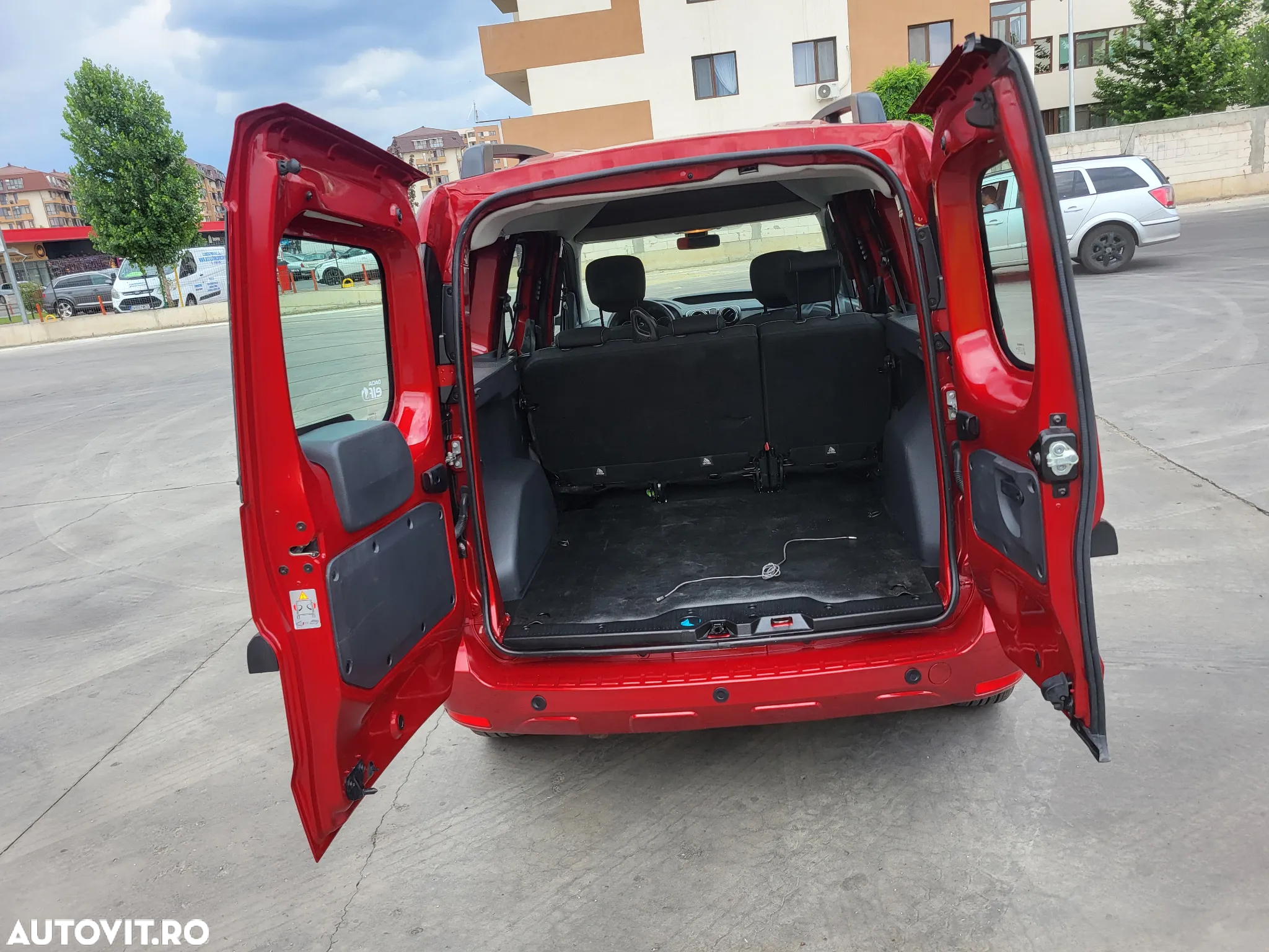 Dacia Dokker TCe 102 GPF Laureate - 23
