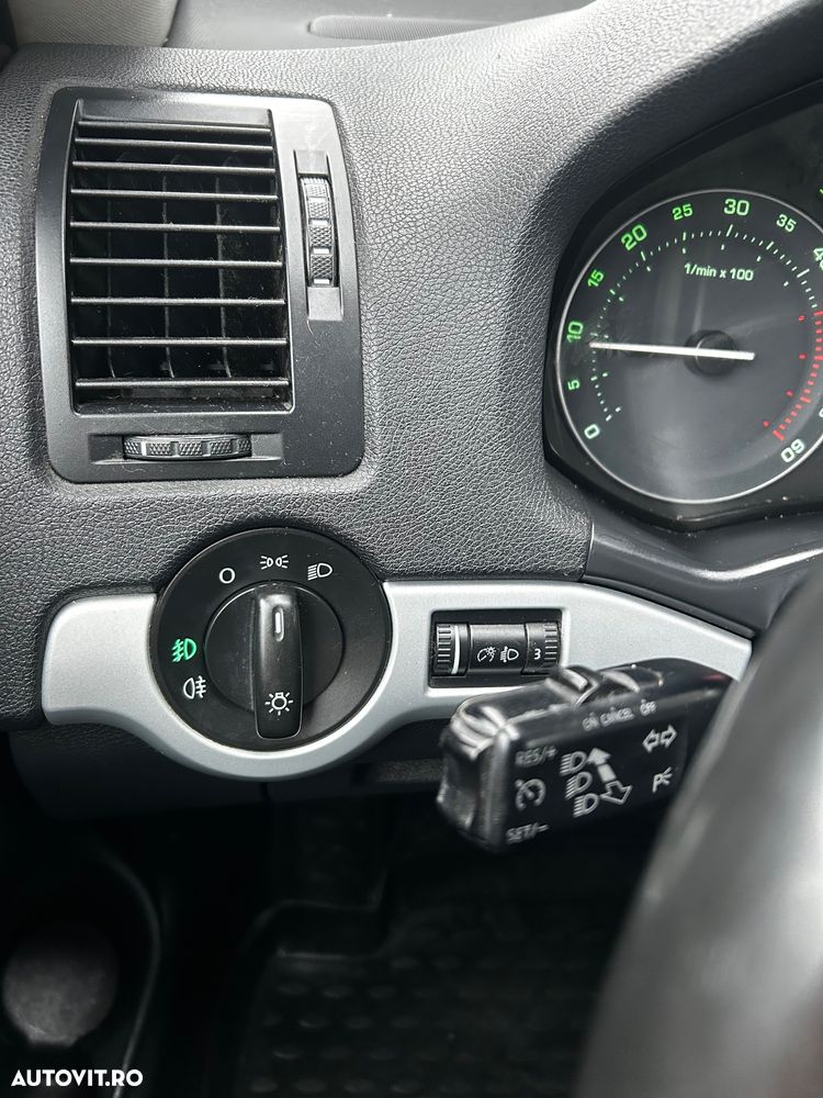 Skoda Octavia 1.9 TDI DPF Ambiente - 10