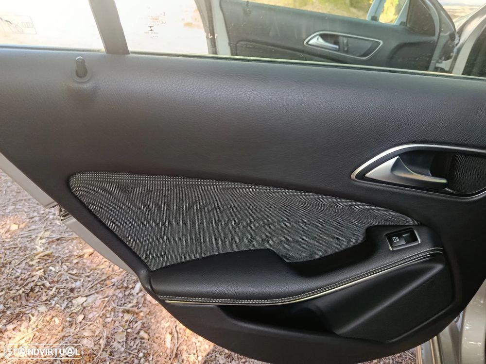 Mercedes-Benz A 180 d Urban - 16