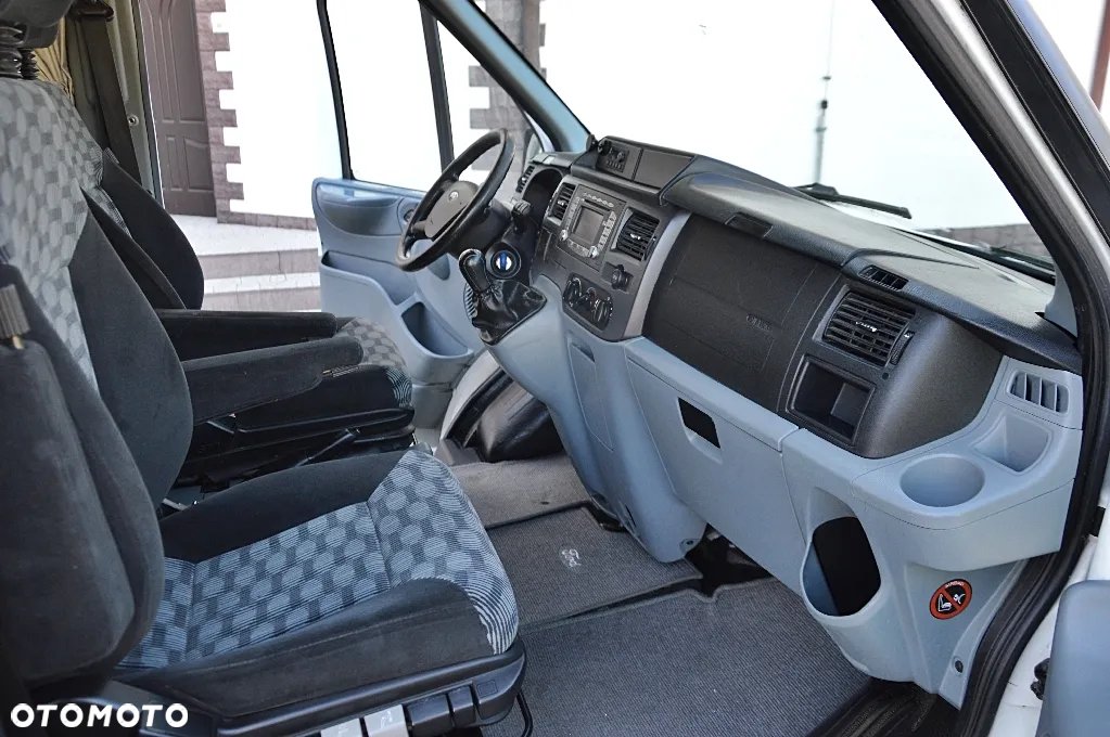 Ford Transit - 16
