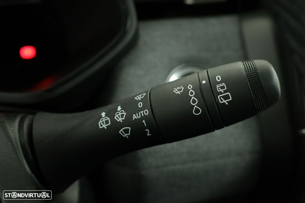 Renault Clio 1.0 TCe Techno - 18