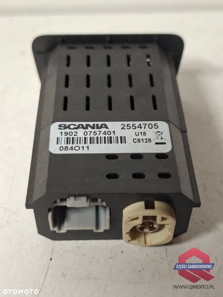 GNIAZDO PORT AUX USB SCANIA R S NTG - 3