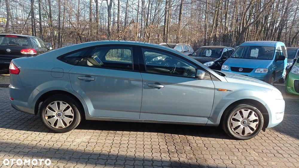 Ford Mondeo 1.6 Titanium - 23