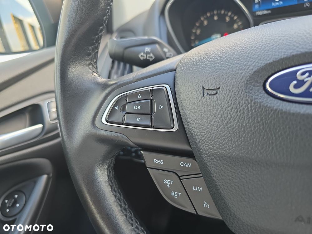 Ford Focus 1.0 EcoBoost Trend - 22