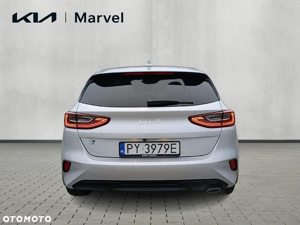 Kia Ceed - 6