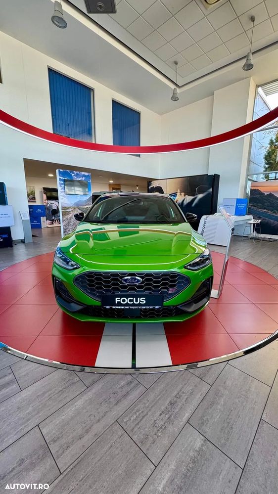 Ford Focus 2.3 Ecoboost 7DCT ST X - 5