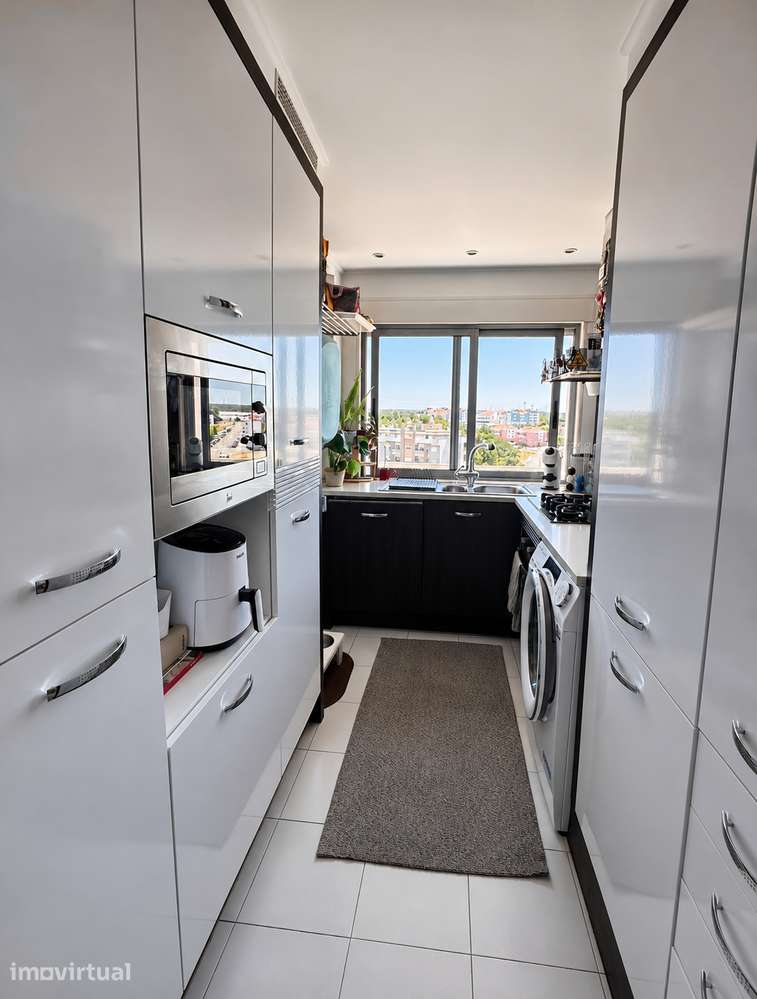 Apartamento T2 com garagem e varanda no Seixal - Grande imagem: 5/6