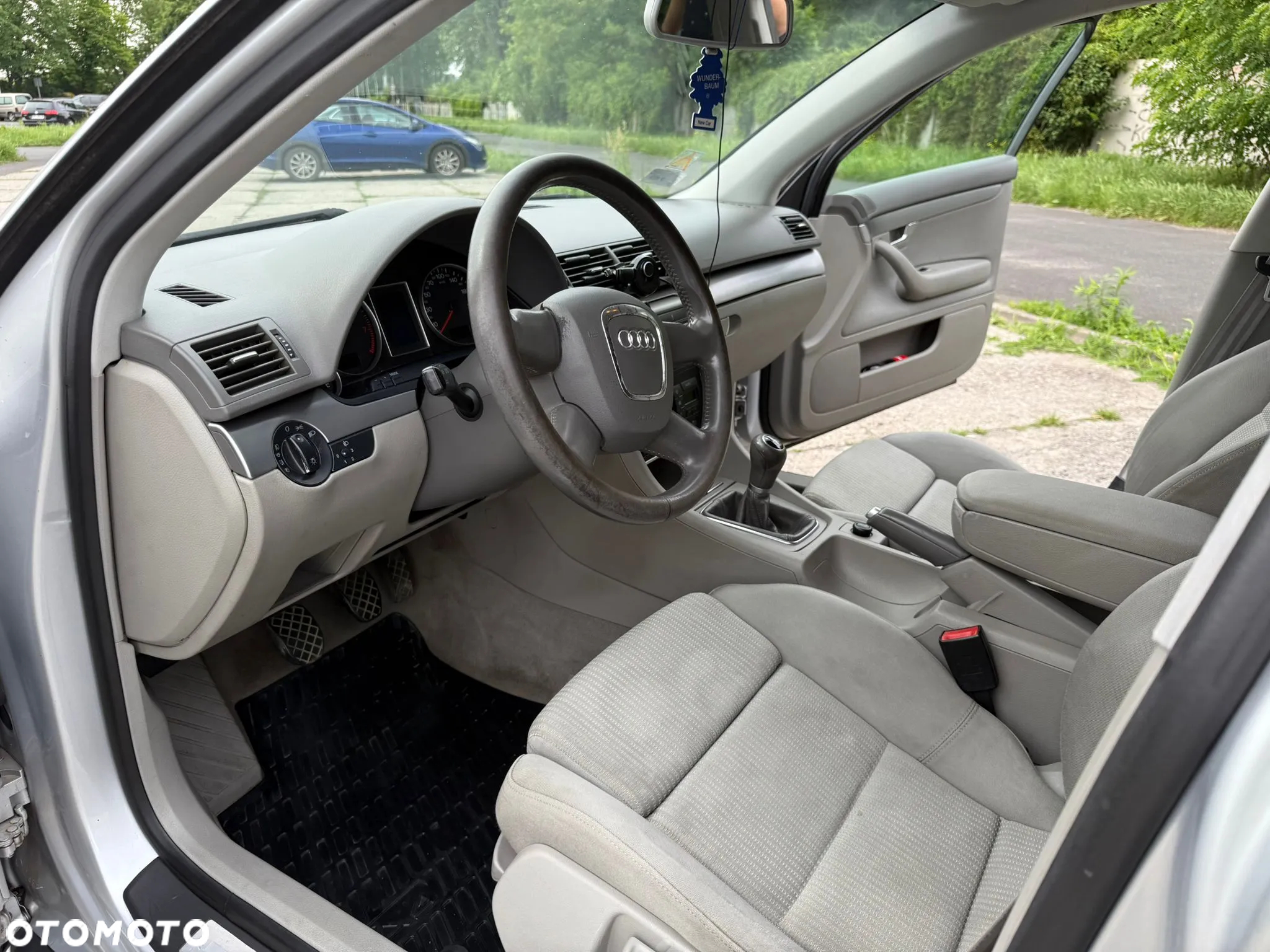 Audi A4 Avant 1.8T - 26