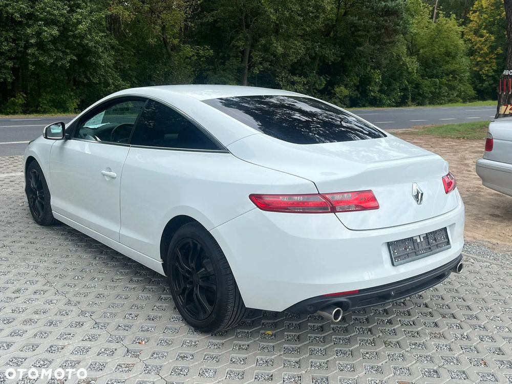 Renault Laguna Coupe dCi 150 FAP Night and Day - 6