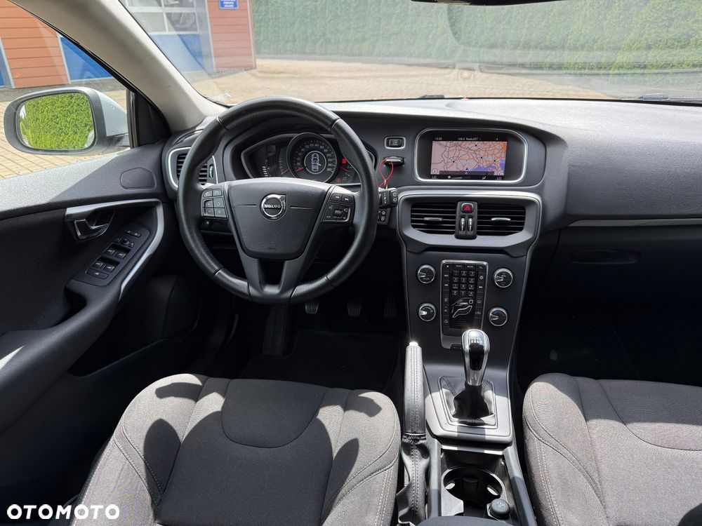 Volvo V40 - 20