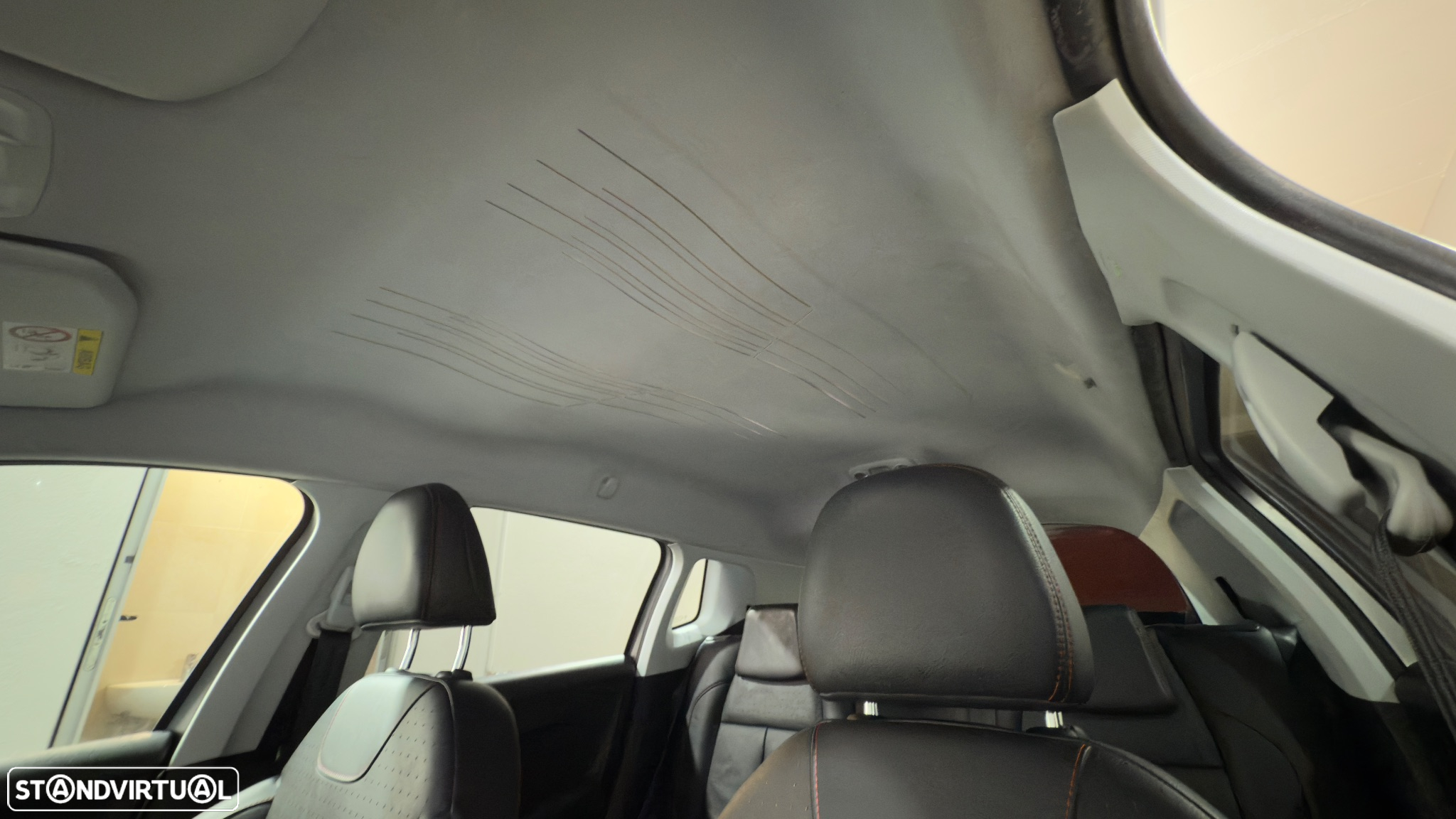 Peugeot 2008 1.2 PureTech GT Line - 15