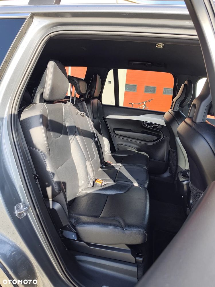 Volvo XC 90 - 20