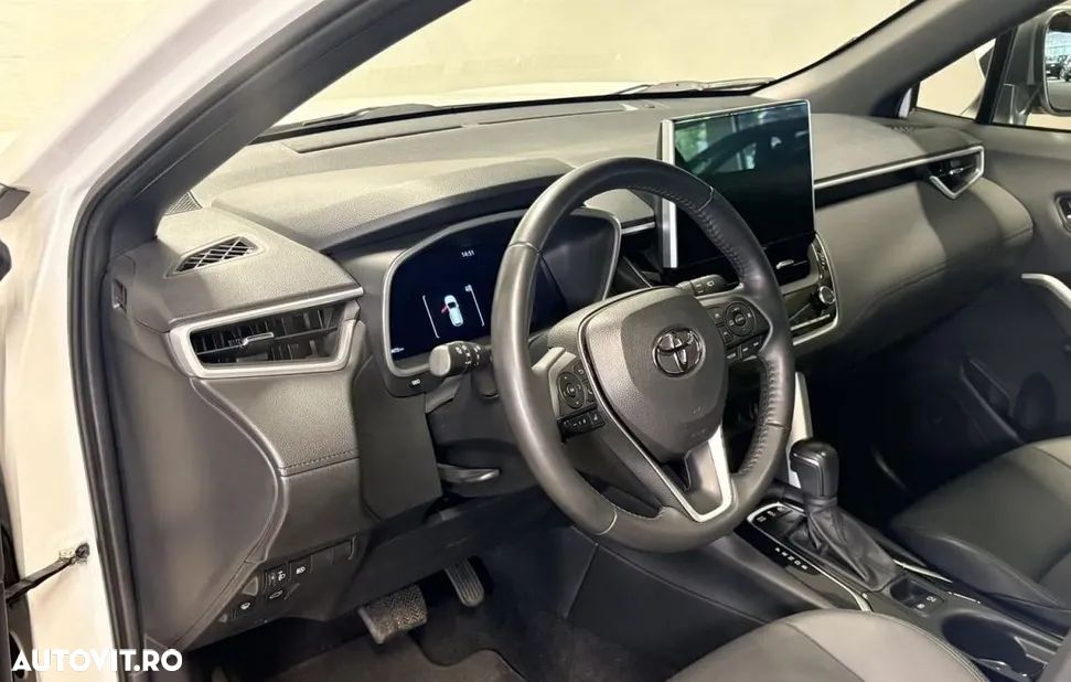 Toyota Corolla 2.0 HSD Exclusive Plus - 7