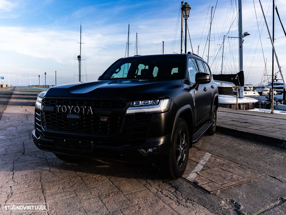 Toyota Land Cruiser - 8