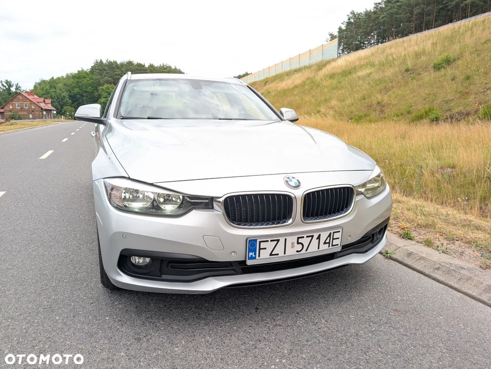 BMW Seria 3 318d xDrive Advantage - 4