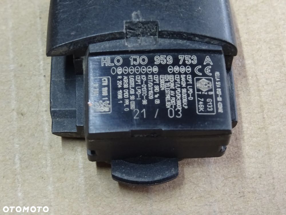 1,8 TURBO AGU VW AUDI SKODA KOMPUTER SILNIKA PRZEPUSTNICA PRZEPŁYWOMIERZ CZUJNIK SONDA MODUŁ - 8