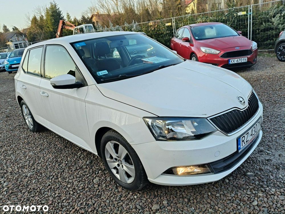 Skoda Fabia - 10