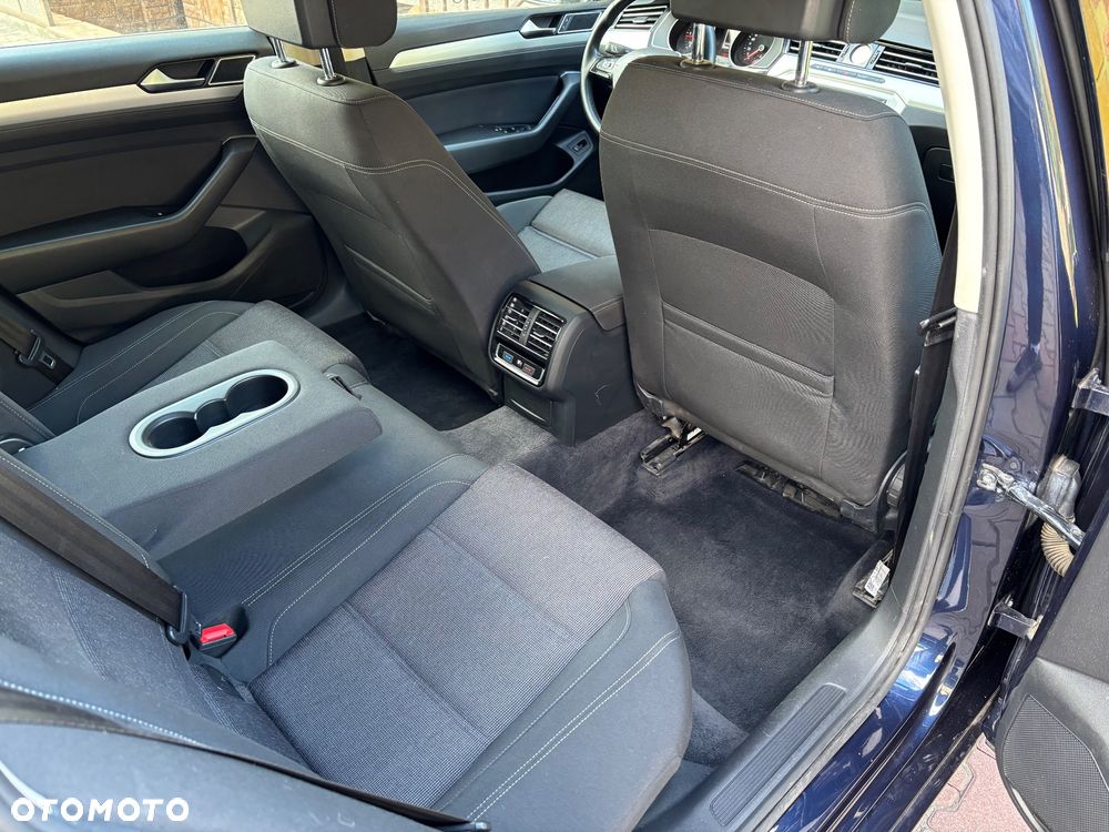Volkswagen Passat Variant 2.0 TDI BMT Comfortline - 10
