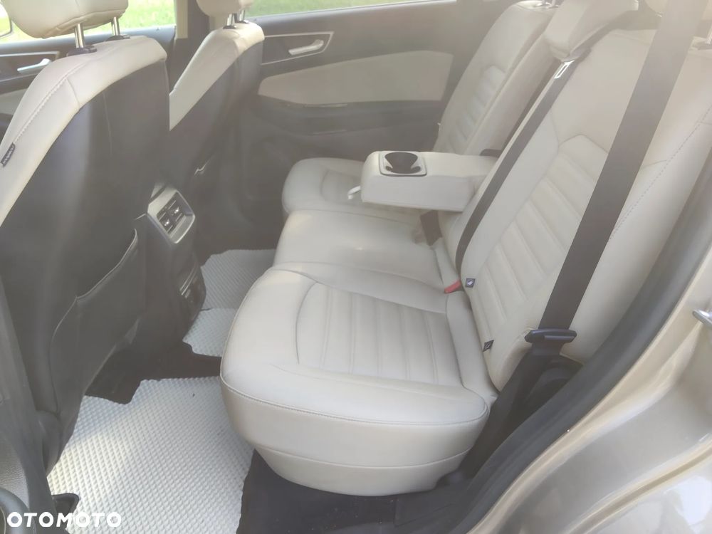 Ford Edge - 6