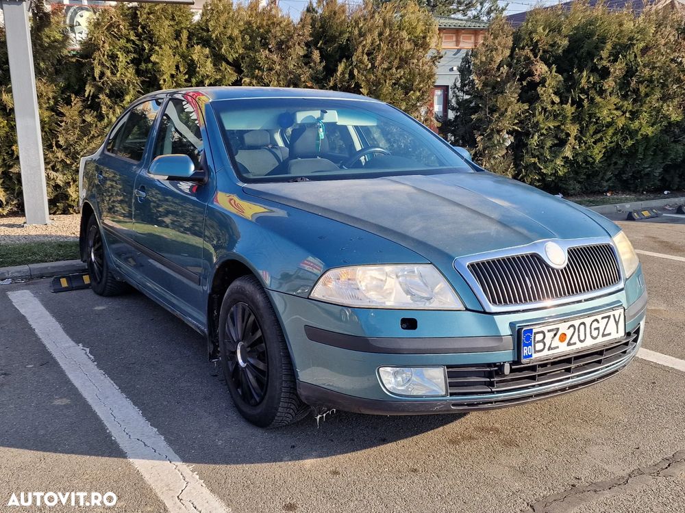 Skoda Octavia 1.6 FSI Ambiente - 2