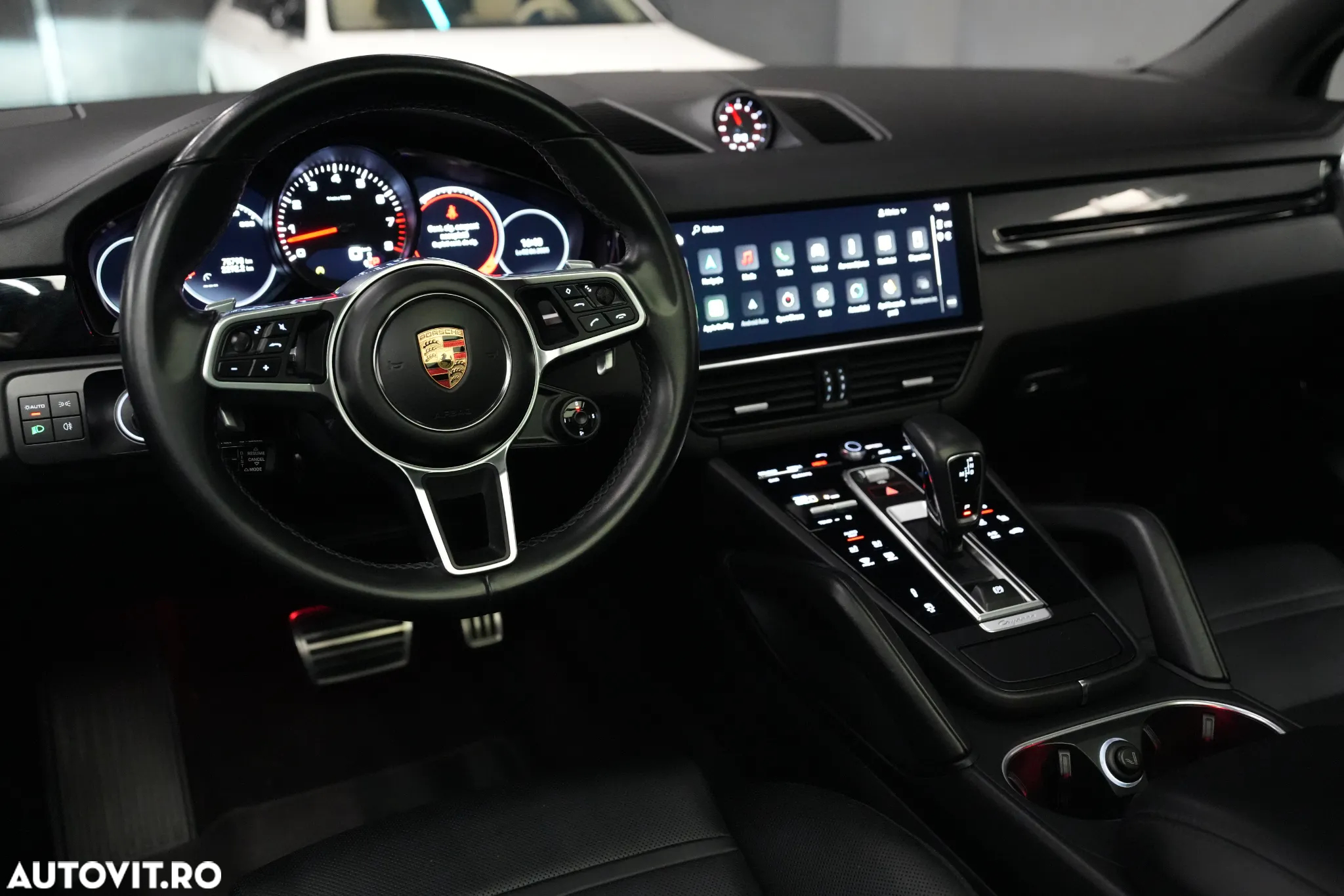 Porsche Cayenne S - 4