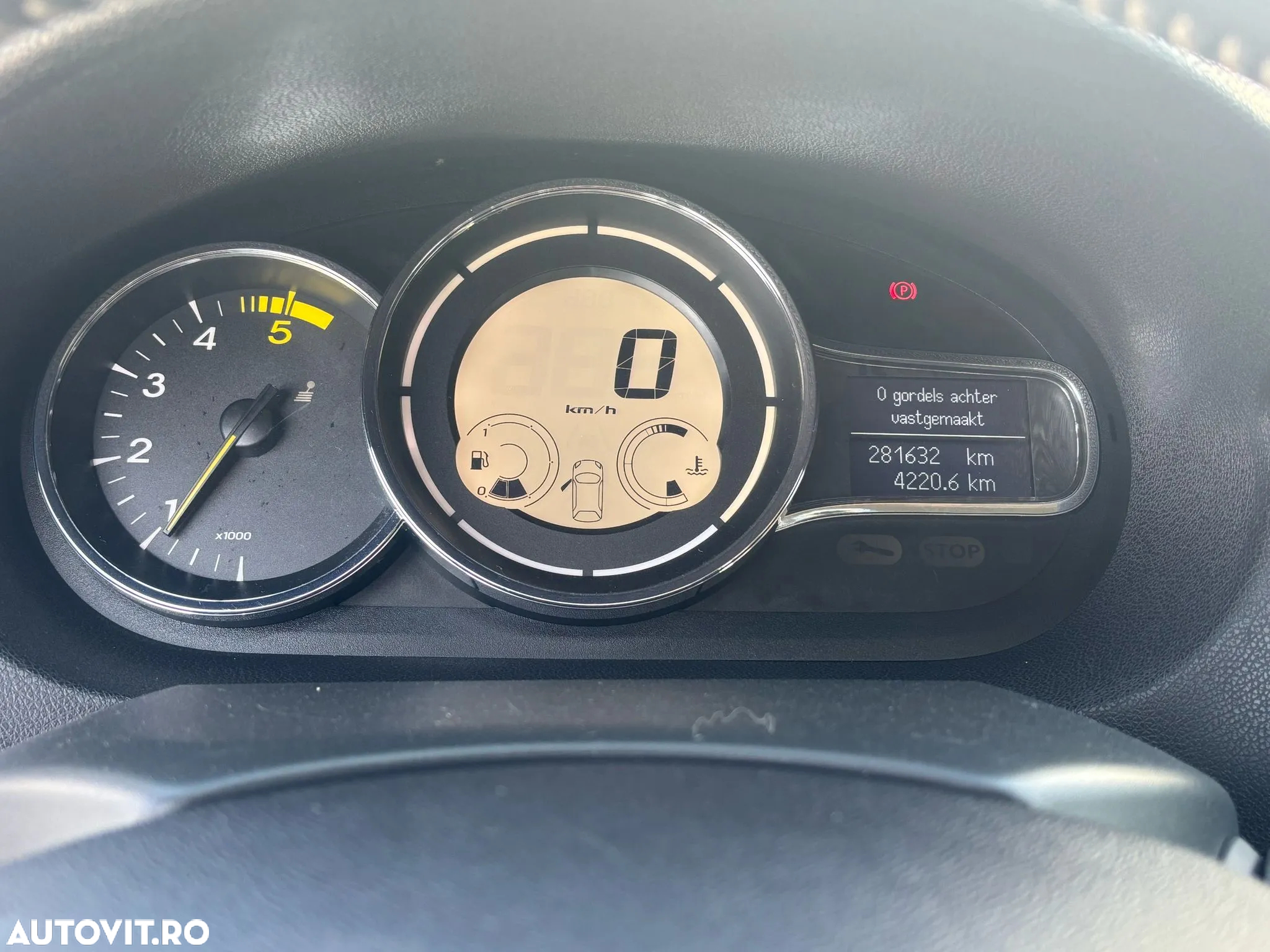 Renault Megane ENERGY dCi 110 Start & Stop Bose Edition - 11