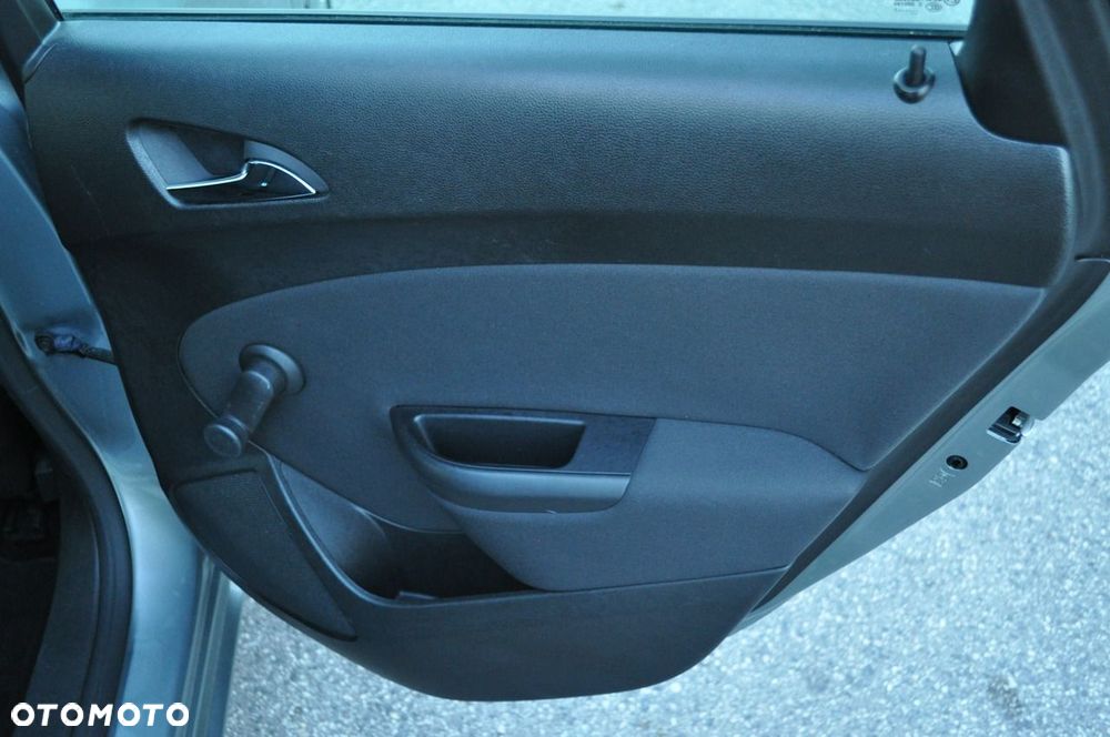 Opel Astra - 32