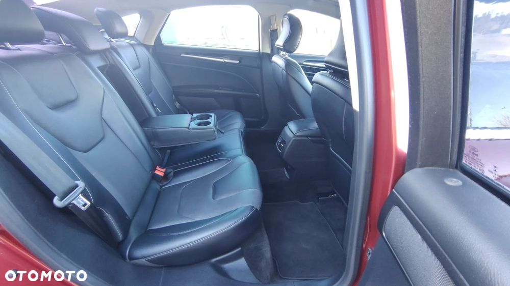 Ford Fusion 2.0 EcoBoost Titanium - 21