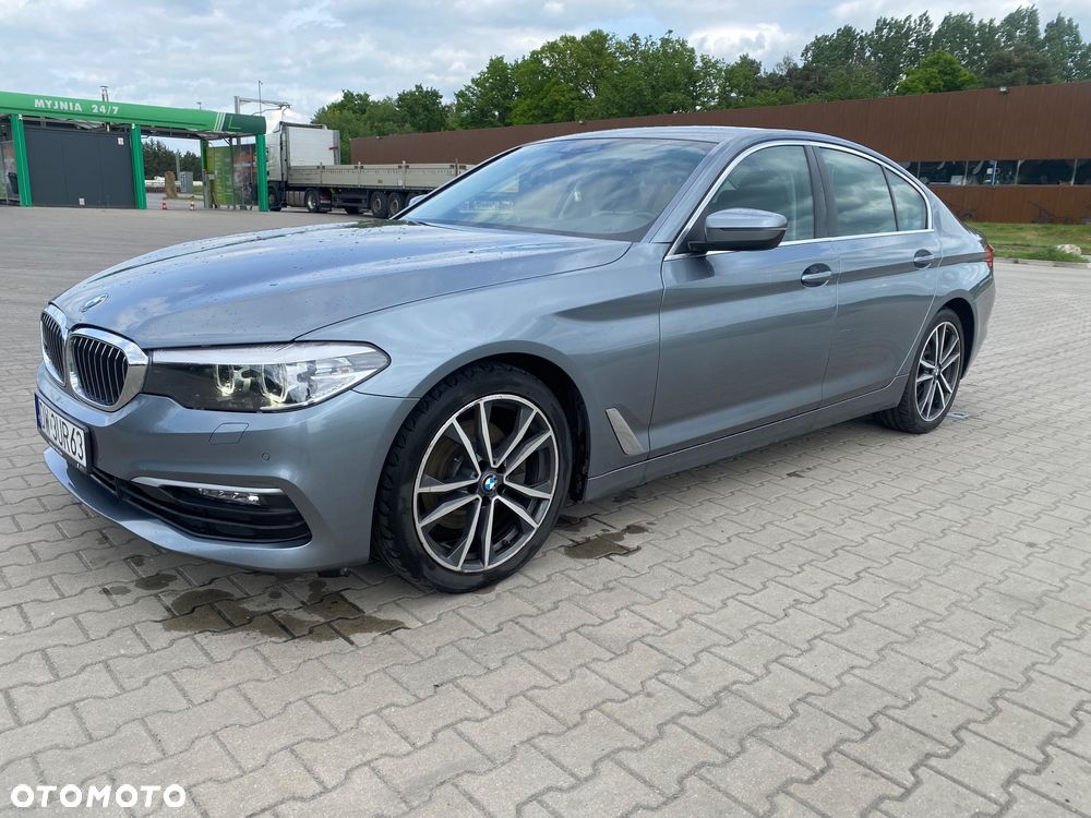 BMW Seria 5 520i - 8